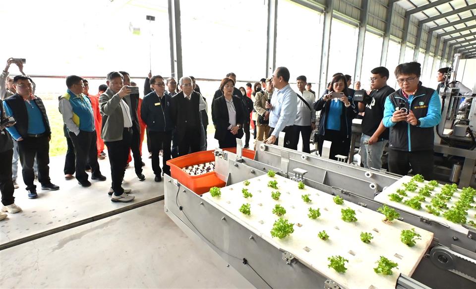 縮圖：04自動化栽種