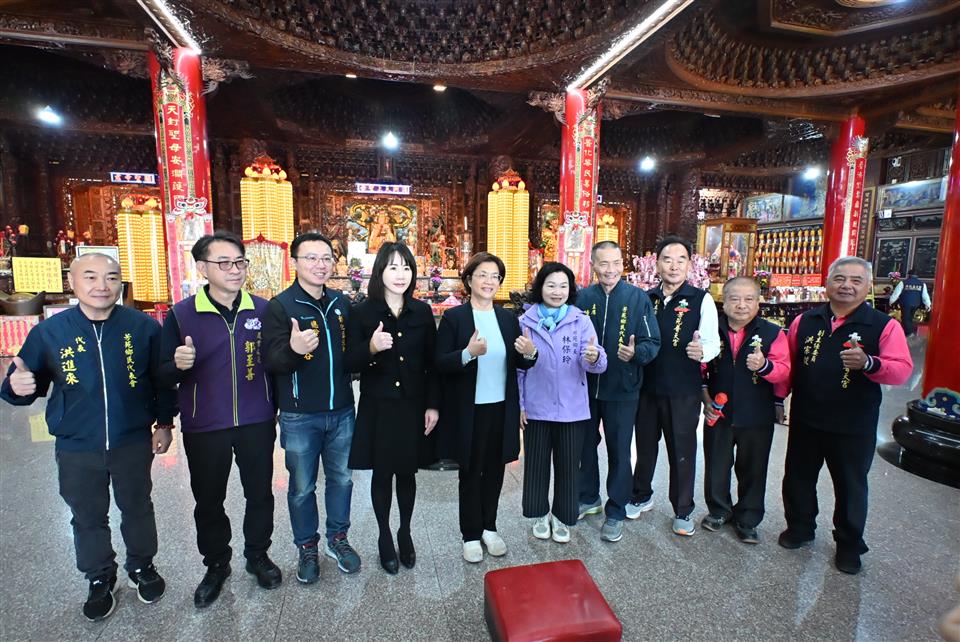 縮圖：10海牛節擲筊