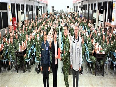 前往台南知義營區探視彰化子弟兵 勉勵持續提升、創造美好未來