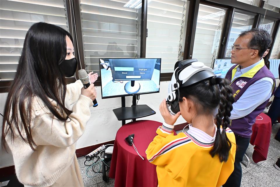 縮圖：03雙語情境教室