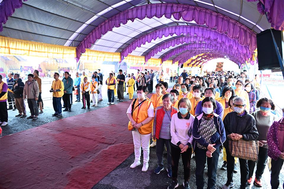 縮圖：13祈福現場2