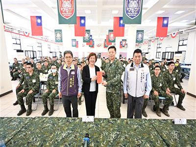 前往台中成功嶺探視彰化子弟兵 勉勵立定志向、冶煉身心