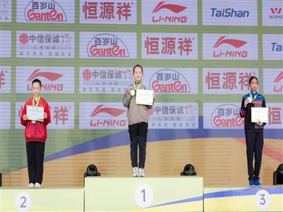 巾幗無畏傳捷報！彰化縣陽明國中蕭彥煣勇奪世界青少年武術錦標賽金牌