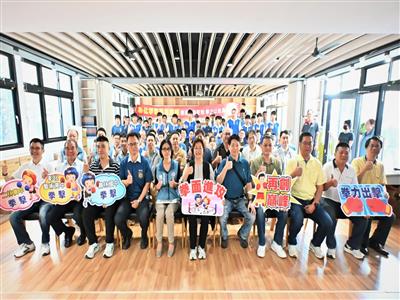 向選手致上最高敬意 嘉勉員林國中、彰化藝術高中及二林高中等3校拳擊選手