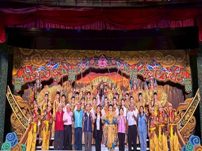 感恩晚會鄉鎮巡演埤頭登場 明華園戲劇總團盡展風華